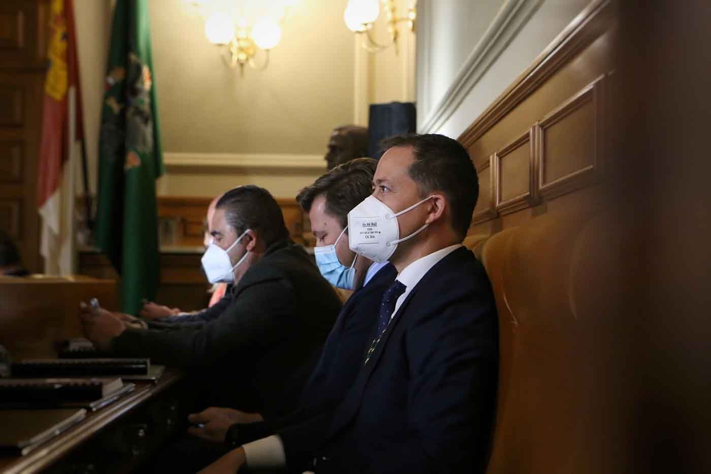 Velázquez toma posesión como diputado provincial - 310122 (3)