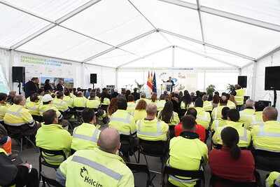 Visita Garcia Page a Holcim -Villaluenga de la Sagra