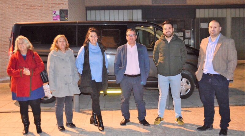 Presentacion nuevo Taxi en El Viso de San Juan