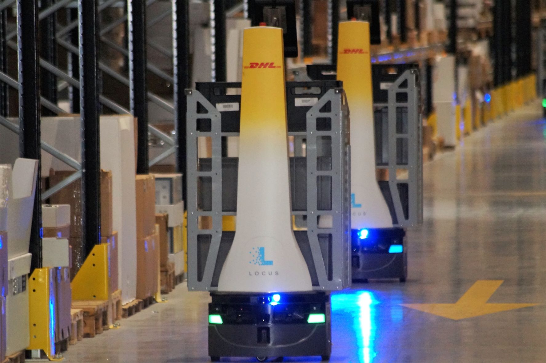 ROBOTS- INAUGURACION NAVE IKEA