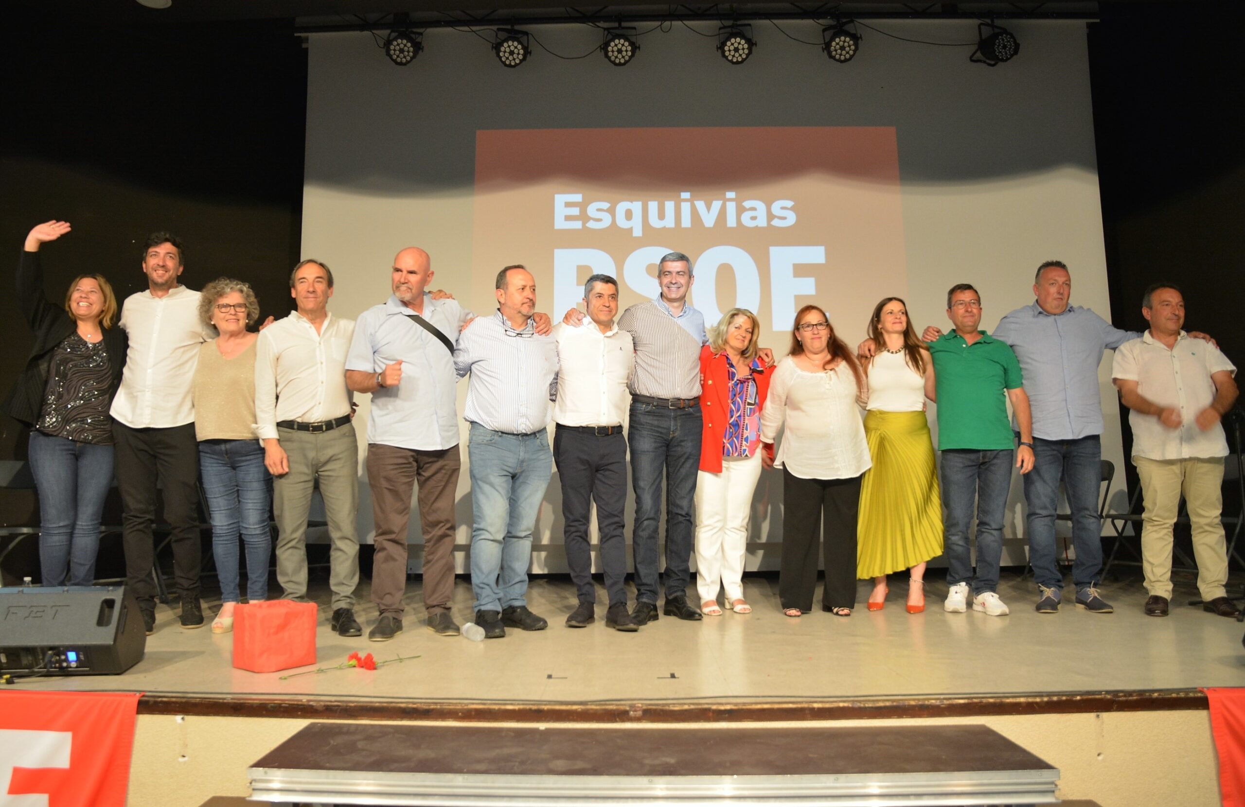 foto familia presentacion PSOE Esquivias