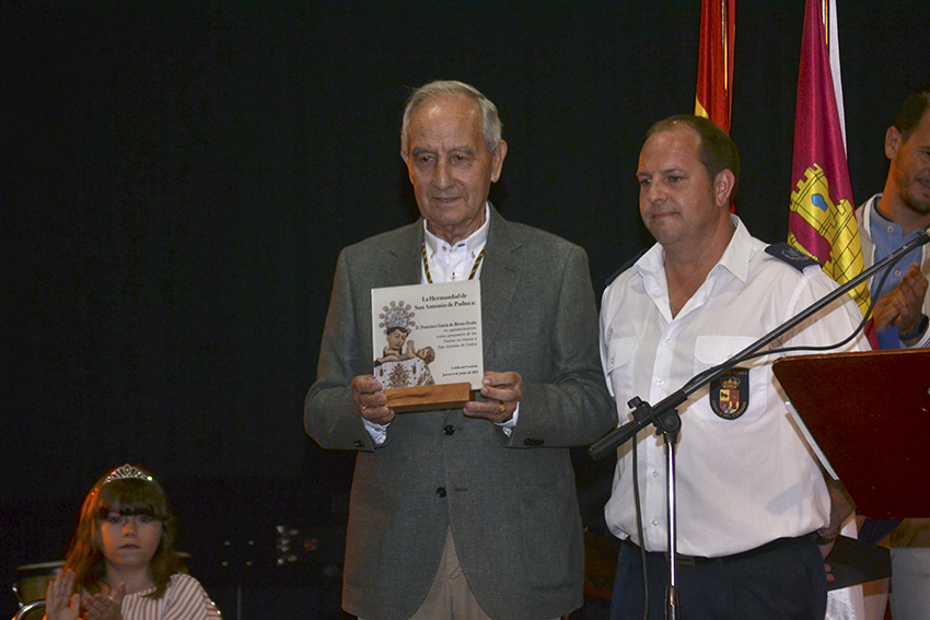 Coronación de las reinas de Cedillo del Condado (14)