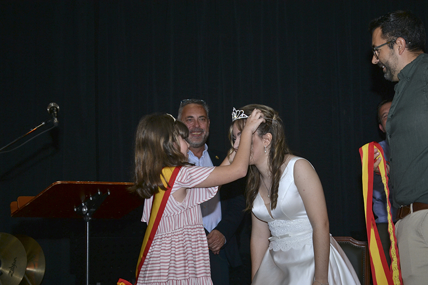 Coronación de las reinas de Cedillo del Condado (23)