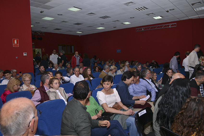 Coronación de las reinas de Cedillo del Condado (3)
