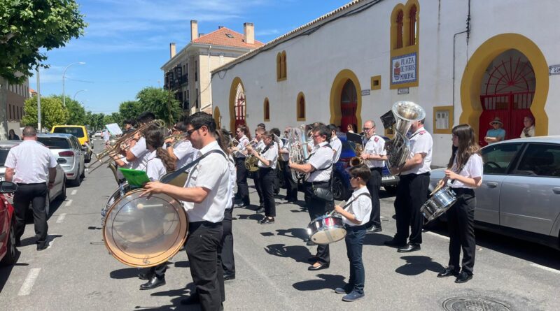 Pasacalles en Bargas por el Día de la Región