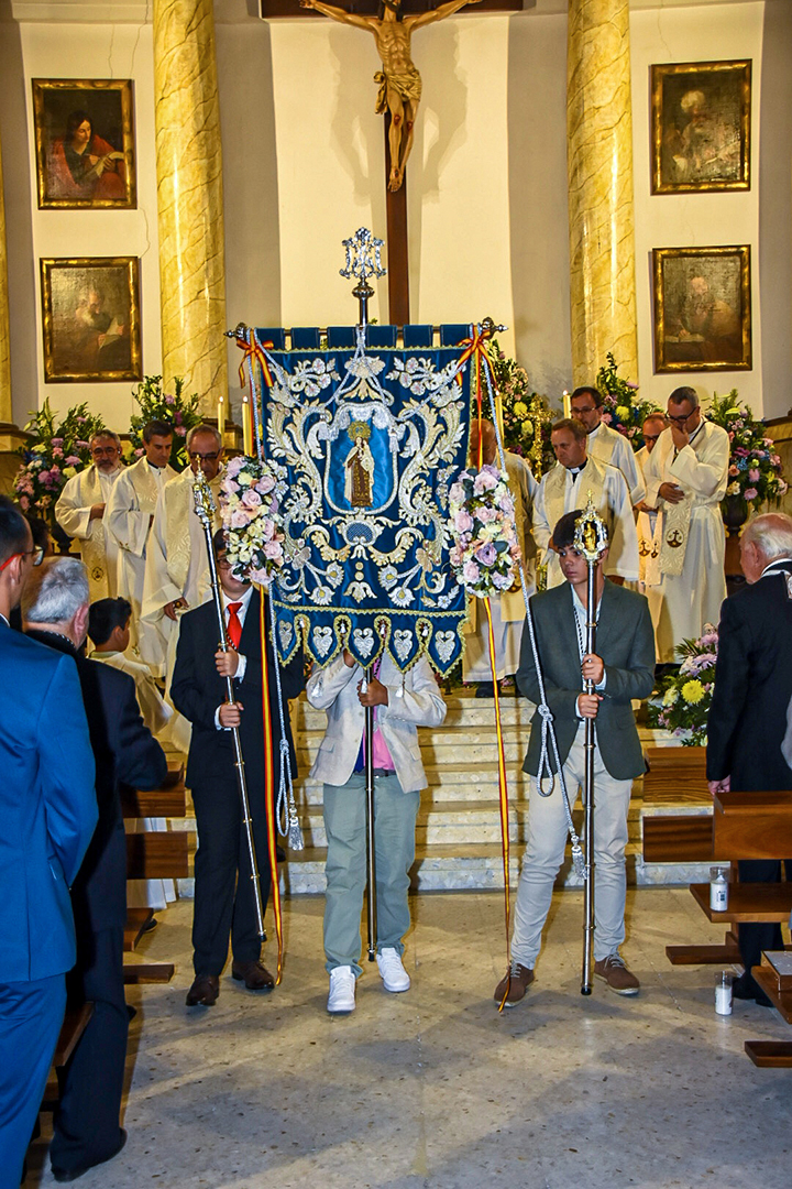 Misa y procesiones (1)