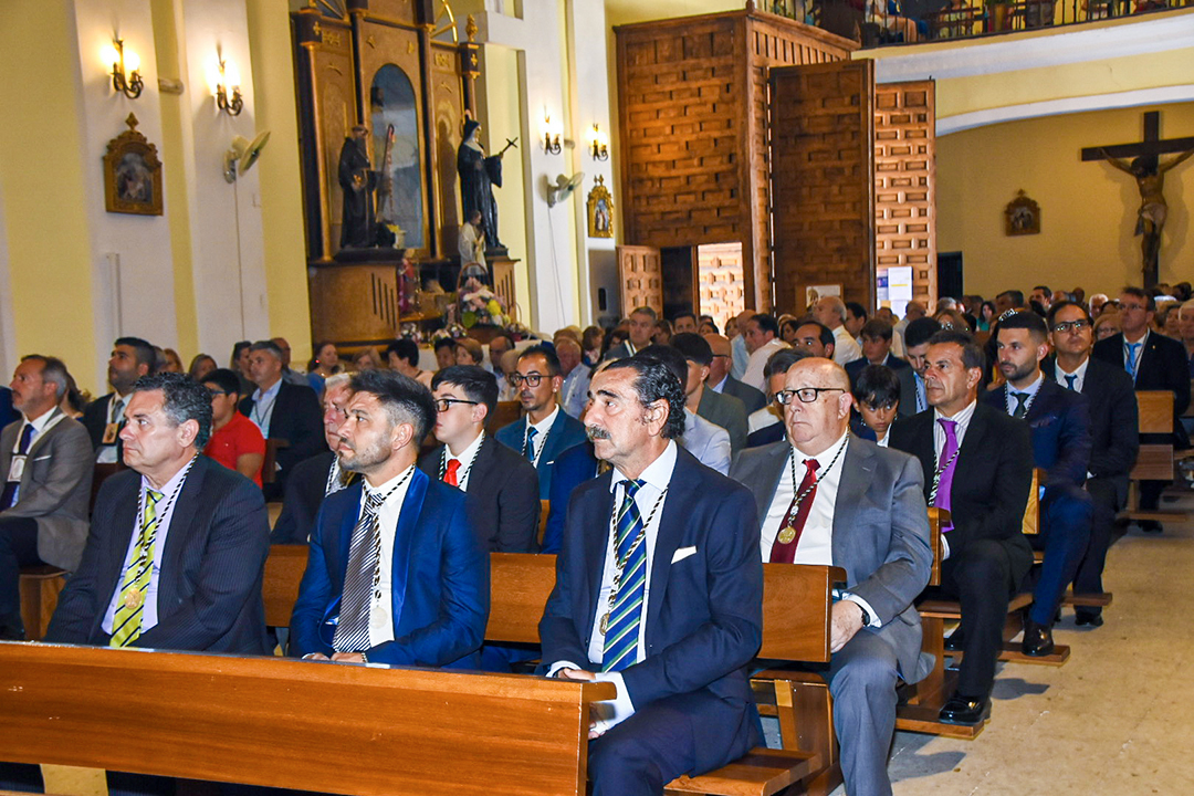 Misa y procesiones (10)