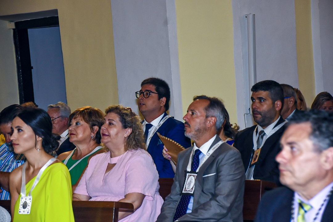 Misa y procesiones (11)