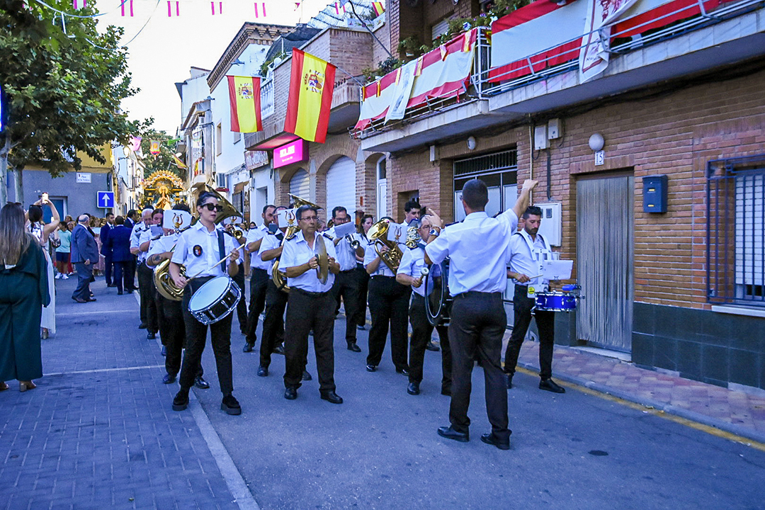 Misa y procesiones (29)