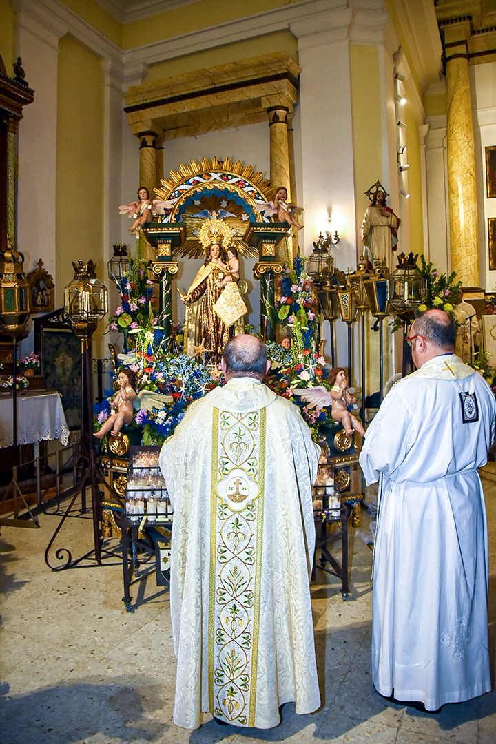 Misa y procesiones (3)