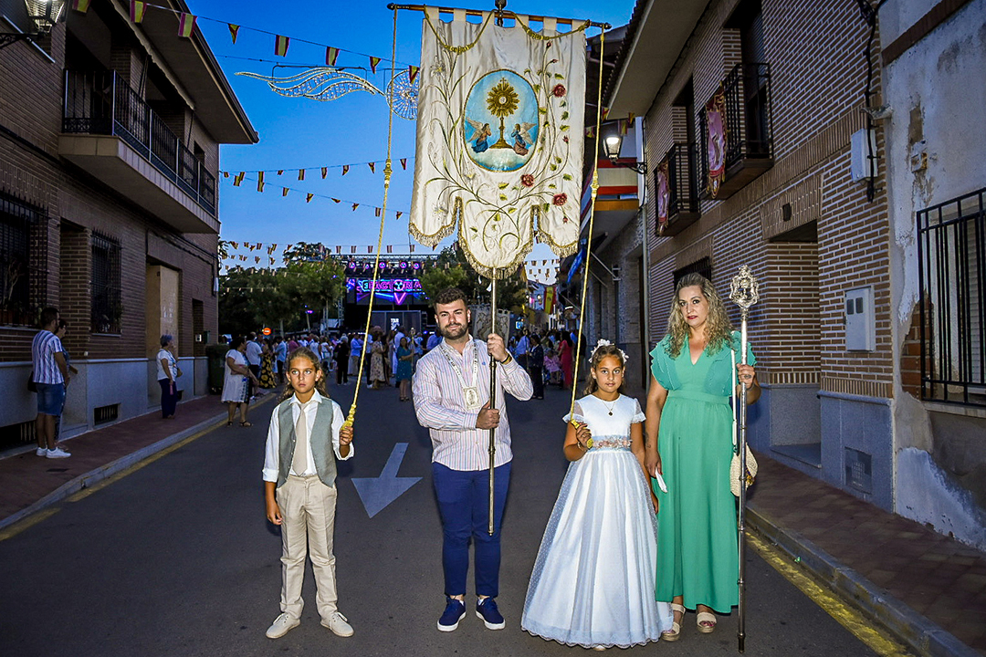 Misa y procesiones (30)