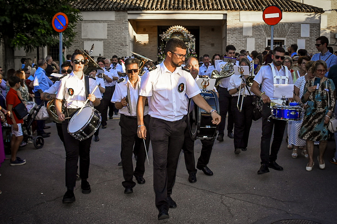 Misa y procesiones (39)