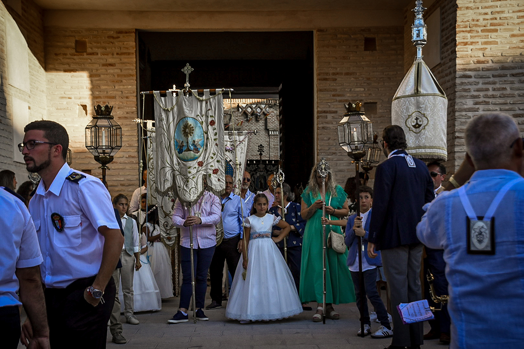 Misa y procesiones (44)