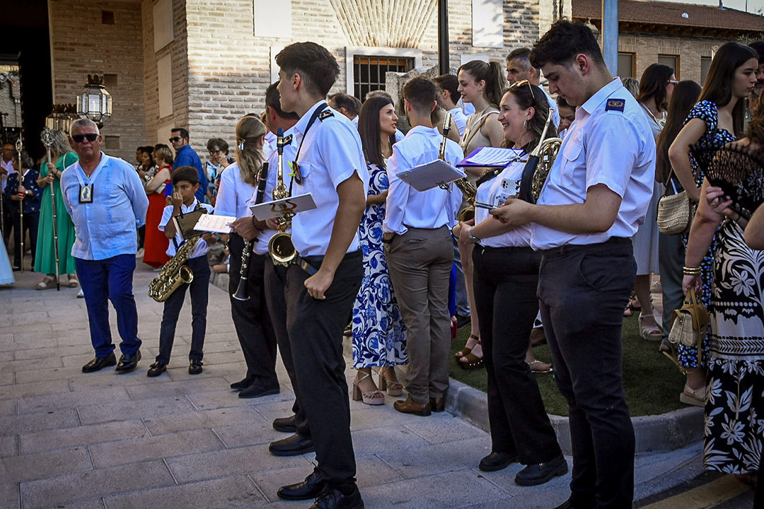 Misa y procesiones (45)