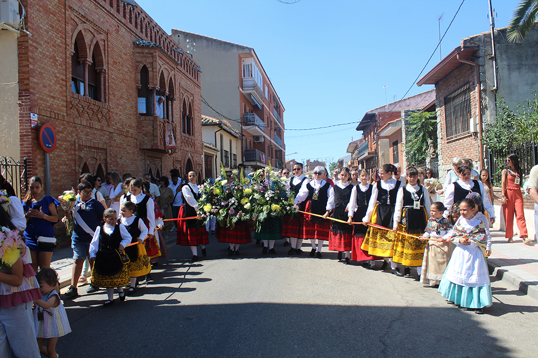 Ofrenda Floral YUncler (7)