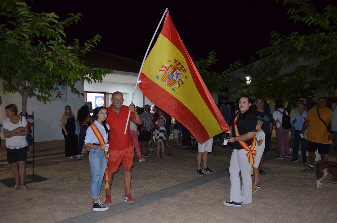 Verbena de mUjeres YUncler (8)