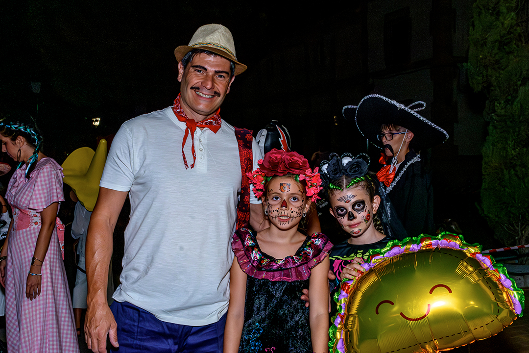 Desfile de disfraces - Magán-010