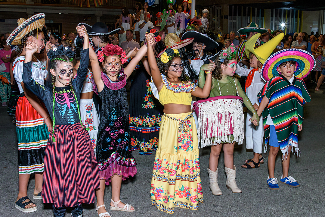 Desfile de disfraces - Magán-026
