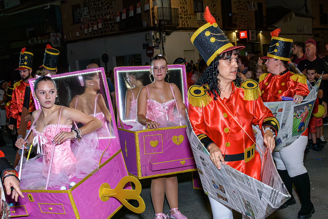 Desfile de disfraces - Magán-054