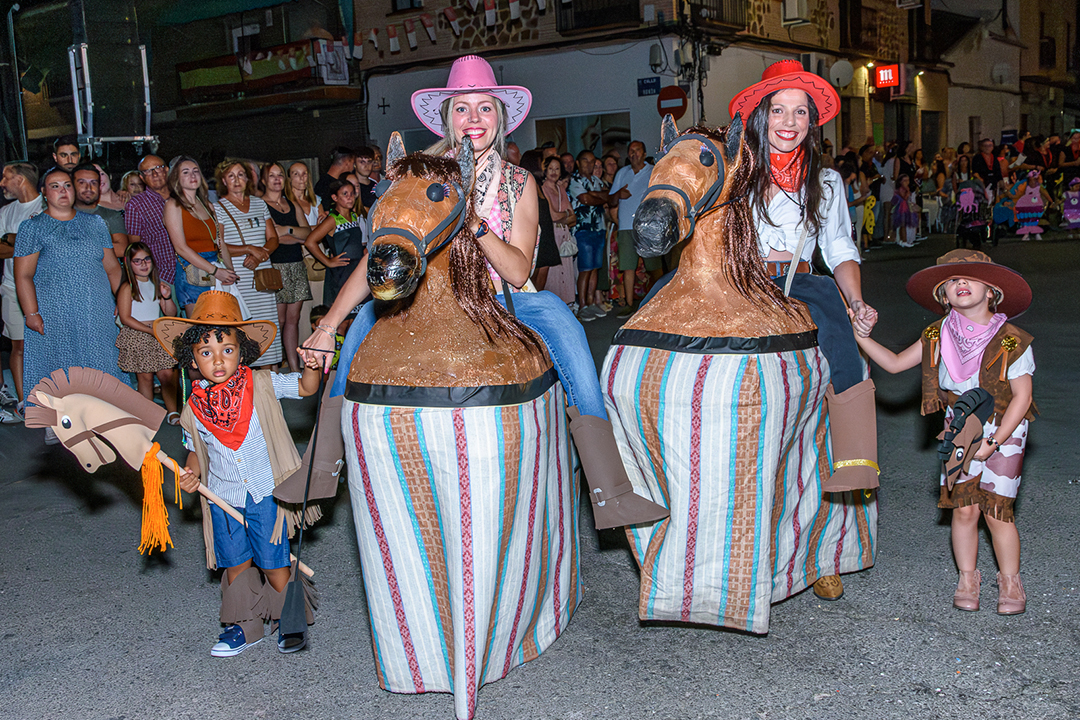 Desfile de disfraces - Magán-061