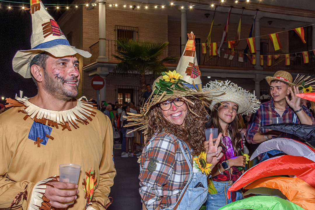 Desfile de disfraces - Magán-180