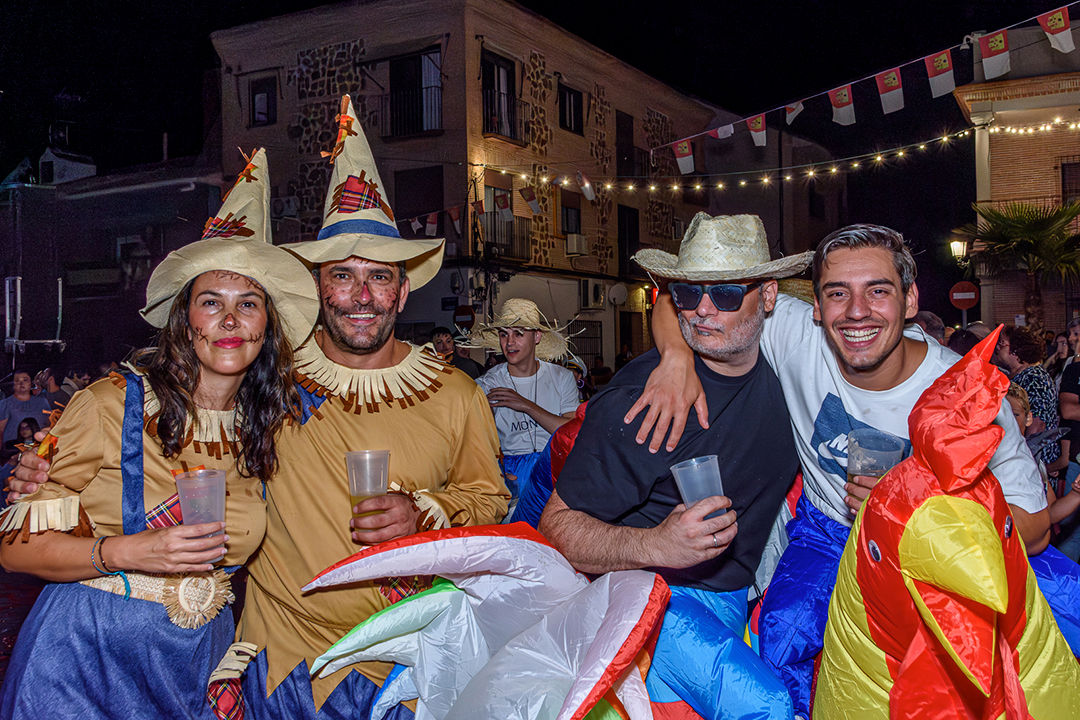 Desfile de disfraces - Magán-191