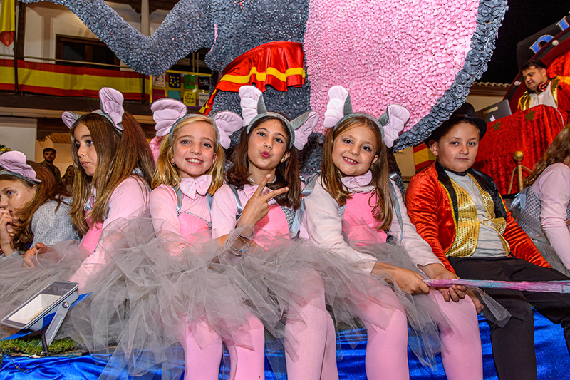 Día de Carrozas - Resto desfile y premios 2024 - 010