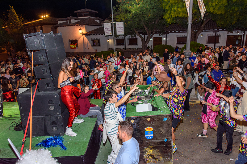 Día de Carrozas - Resto desfile y premios 2024 - 027