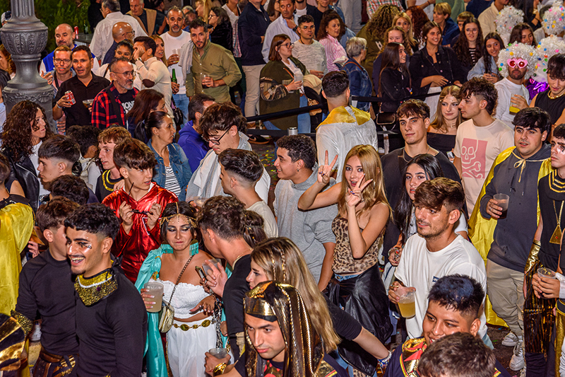 Día de Carrozas - Resto desfile y premios 2024 - 030