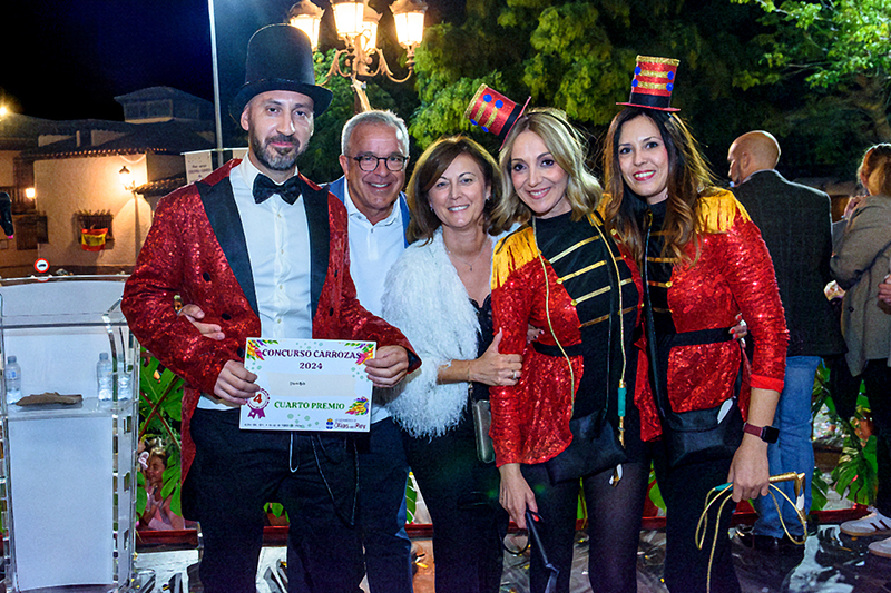 Día de Carrozas - Resto desfile y premios 2024 - 056 Dumbo- Cuarto premio