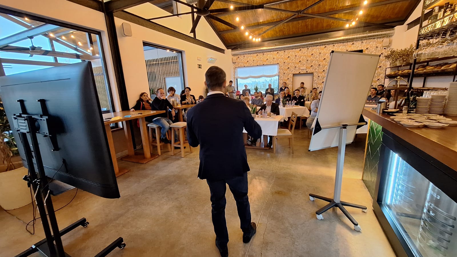 Illescas Logística - presentación Asociación (2)