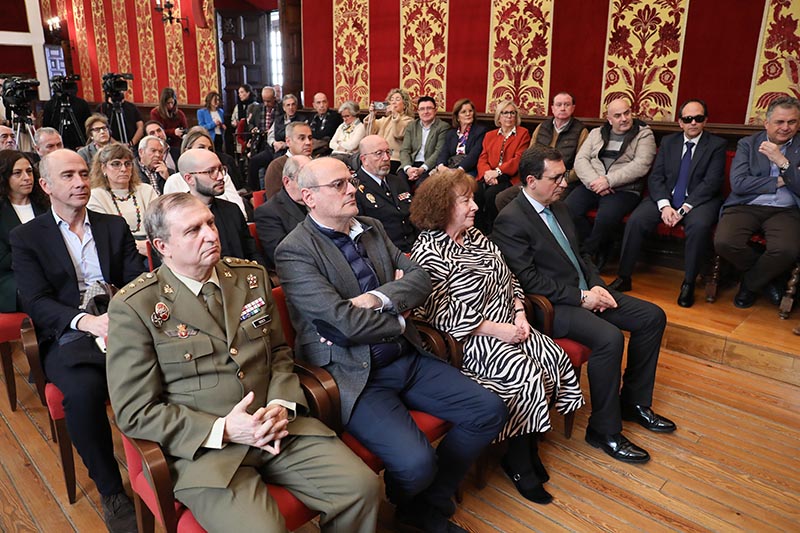 Velázquez- Presentación Semana Santa 2025 (4) Velázquez- Presentación Semana Santa 2025 (4)