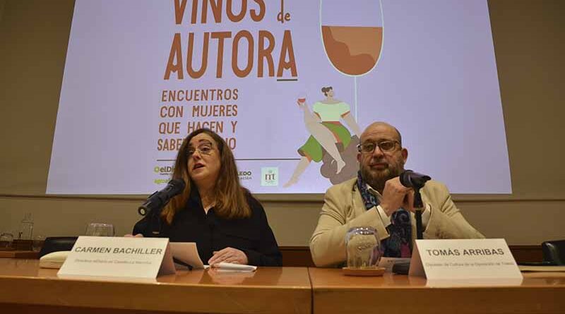 Mujeres expertas en vino durante el encuentro 