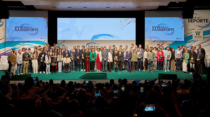 Foto de familia de la XXXI Gala del Deporte de la Diputación de Toledo.