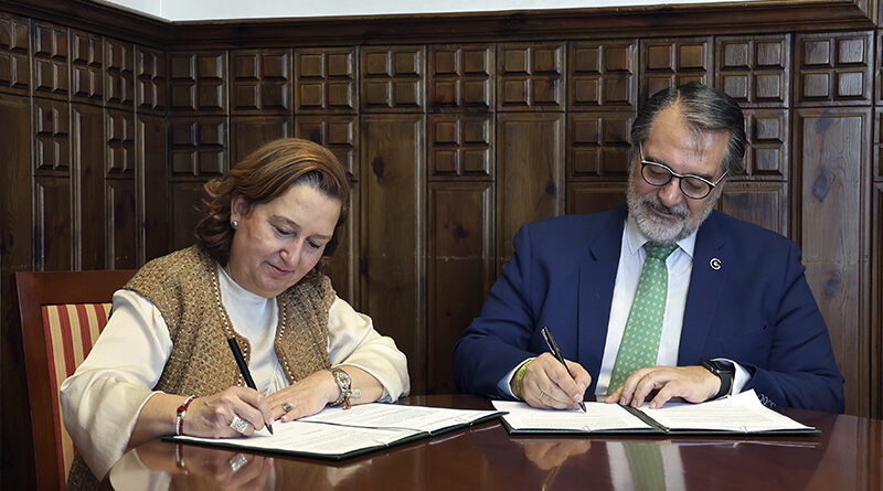 Firma del acuerdo de colaboración entre la Diputación de Toledo y la AECC contra el cáncer por Concepción Cedillo y Fernando Jou.