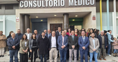 Inauguración del moderno Centro de Salud Juan Manuel Rioja Arnaiz en Magán, con numerosa asistencia.