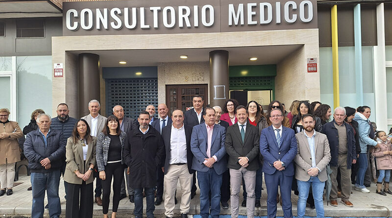 Inauguración del moderno Centro de Salud Juan Manuel Rioja Arnaiz en Magán, con numerosa asistencia.