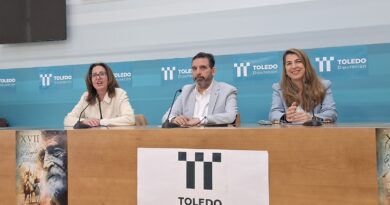 Representantes internacionales participan en la Lectura Universal de El Quijote en Esquivias.