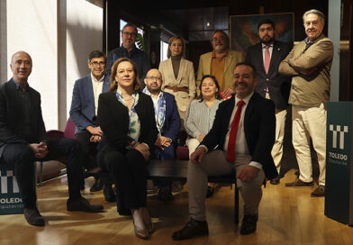 Presentación del nuevo Plan editorial de la Diputación de Toledo con el diputado de Cultura y los directores de las colecciones.