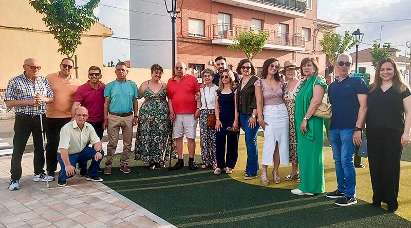 Inauguración del Parque Maestro Marino en Añover
