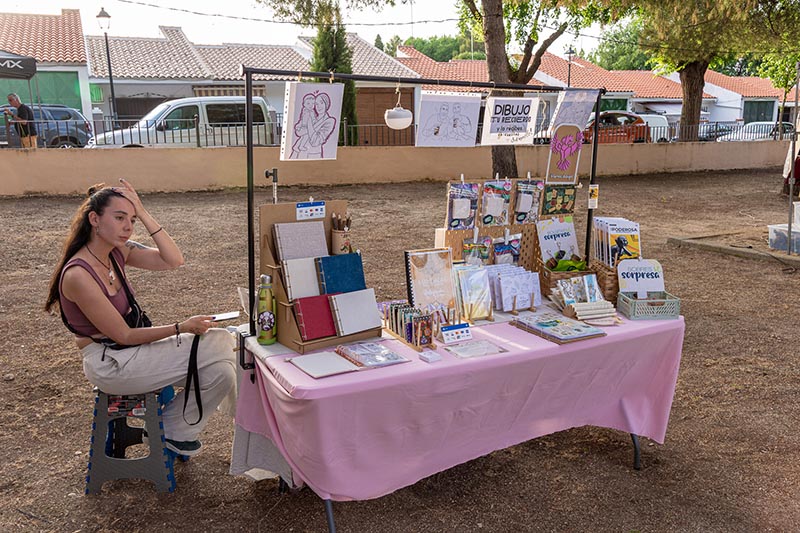 Puestos artesanos – Villavibes 2025 – 009