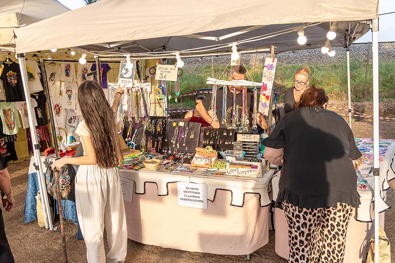 Puestos artesanos – Villavibes 2025 – 010