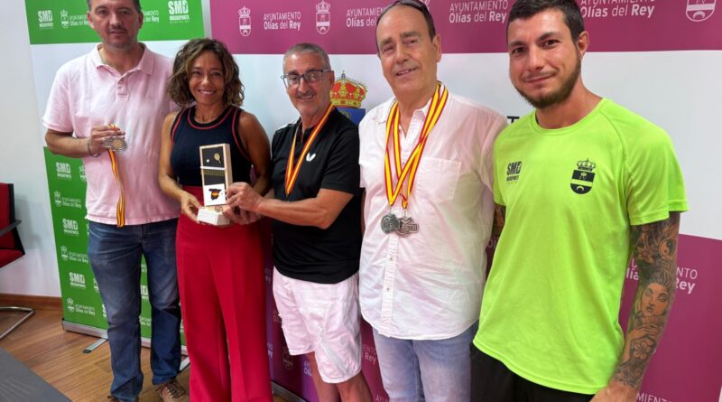El Club de Tenis de Mesa de Olías celebra sus recientes éxitos nacionales y prepara nuevos retos deportivos