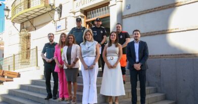 Olías refuerza la seguridad de sus fiestas con 1000 pulseras centinela y un dron de vigilancia