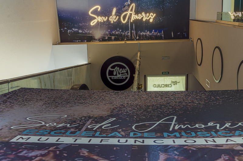 Son de Amores - Lucas González