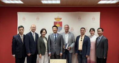 Reunión bilateral de Bargas con el distrito chino de Pudong