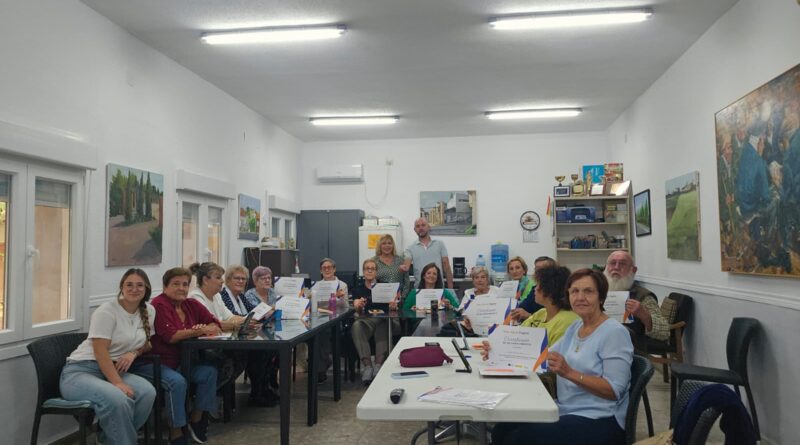 Serranillos impulsa la inclusión digital de sus mayores con el Curso Básico de Uso de Smartphone
