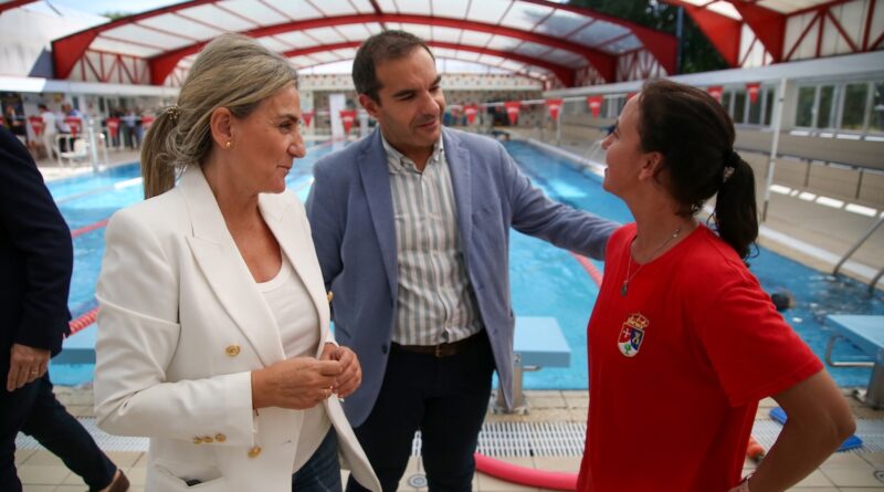 La piscina municipal de Ugena estrena un sistema pionero de monitorización en vivo de nadadores financiado por el Gobierno de España