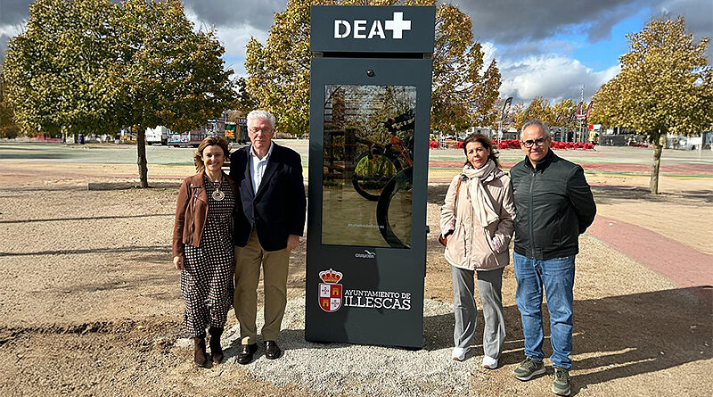 Nuevo mupi informativo con desfibrilador externo instalado en el Recinto Ferial de Illescas.