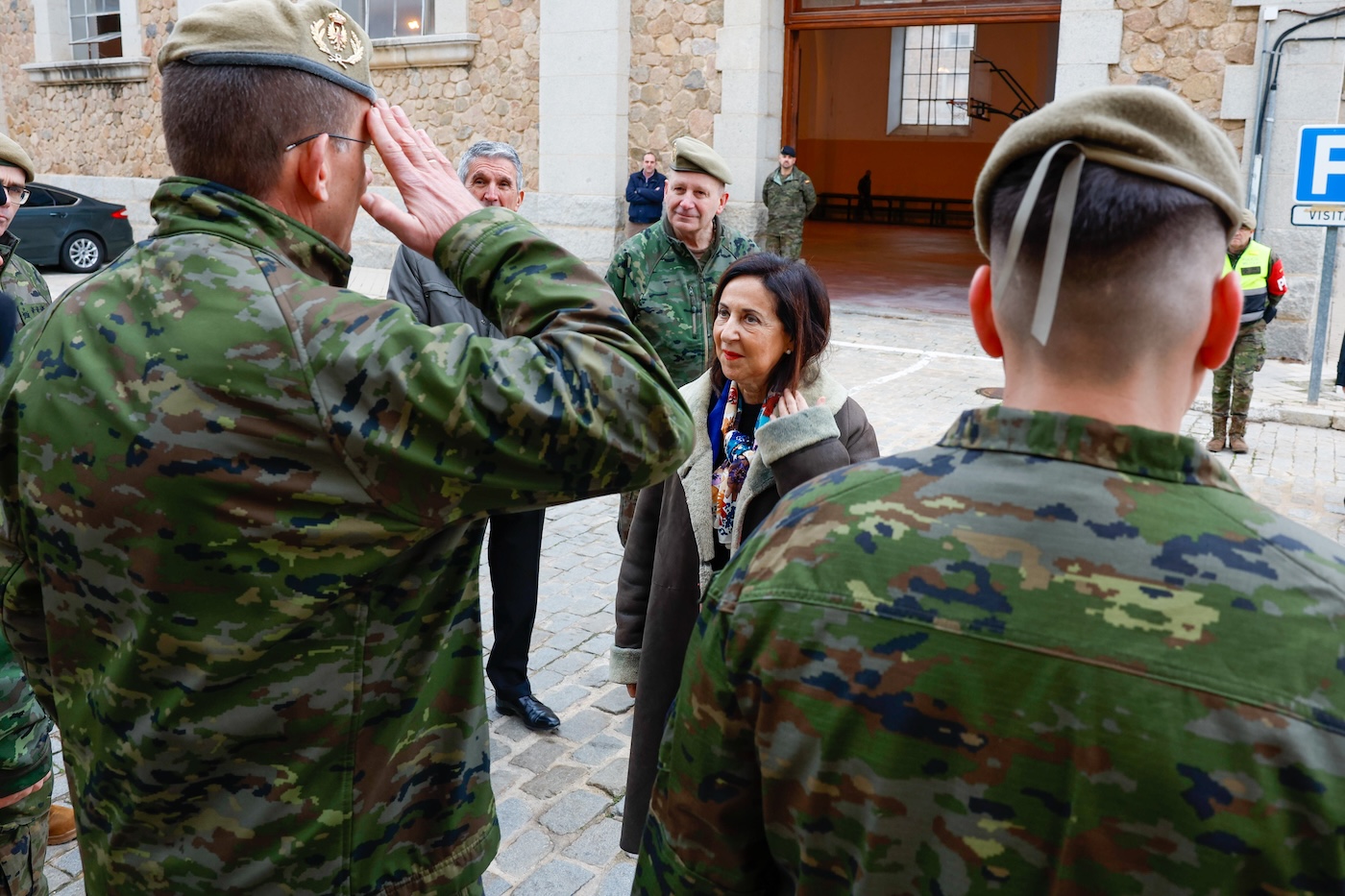 visita-el-grupo-de-militares-ucranianos-que-se-instruyen-en-la-academia-de-infantera-de-toledo-en-el-marco-de-la-misin-europea-de-asistencia-militar-a-ucrania-eumam 1